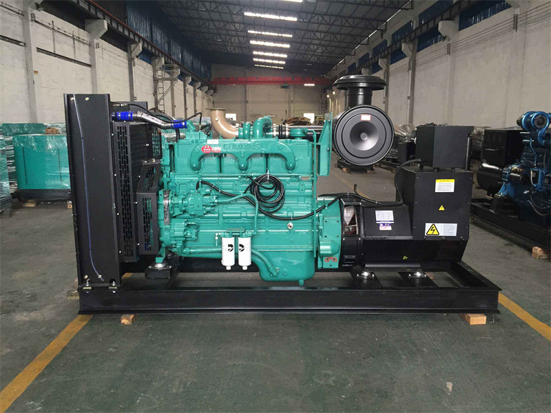 江北如何判断一个电压表是否具有自动量程切换功能？