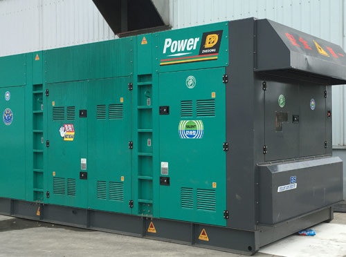 江北升级发电机组的过程中需要注意哪些安全事项？