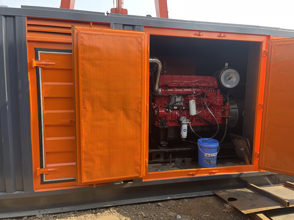 江北柴油发电机组在高温环境下运行时需要注意哪些问题？