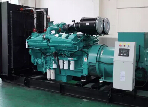 江北发电机如何选择合适的除垢剂来清洗水冷式机油散热器？